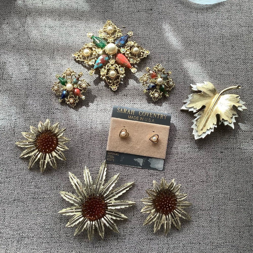 Sarah Coventry signed sets bundle